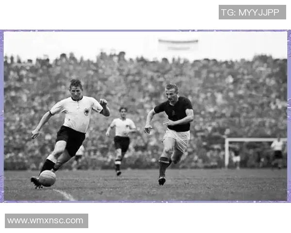 足球历史右边锋十大传奇球星盘点及其辉煌成就分析